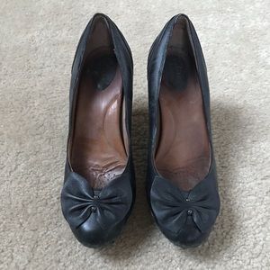 Clarks black heels size 8